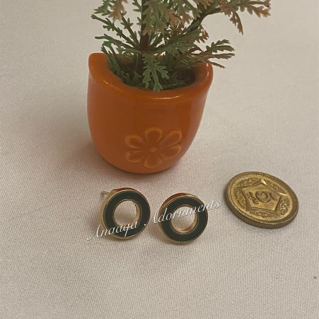 Geometric Studs-Green